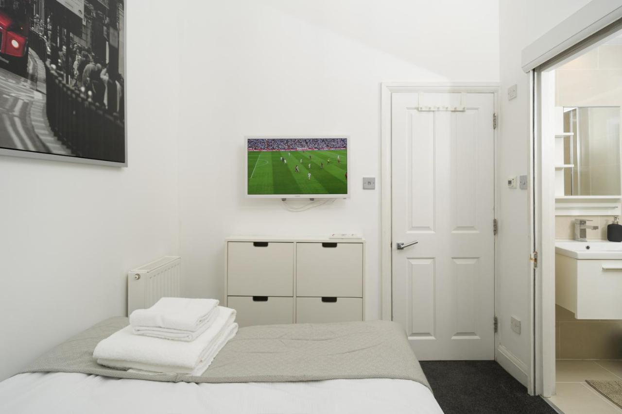 Your Own House, 2 Bedr, 3 Beds, 2,5 Bath, Covent Gdn Londra