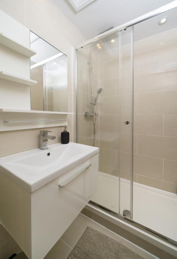Appartamento Your Own House, 2 Bedr, 3 Beds, 2,5 Bath, Covent Gdn *
